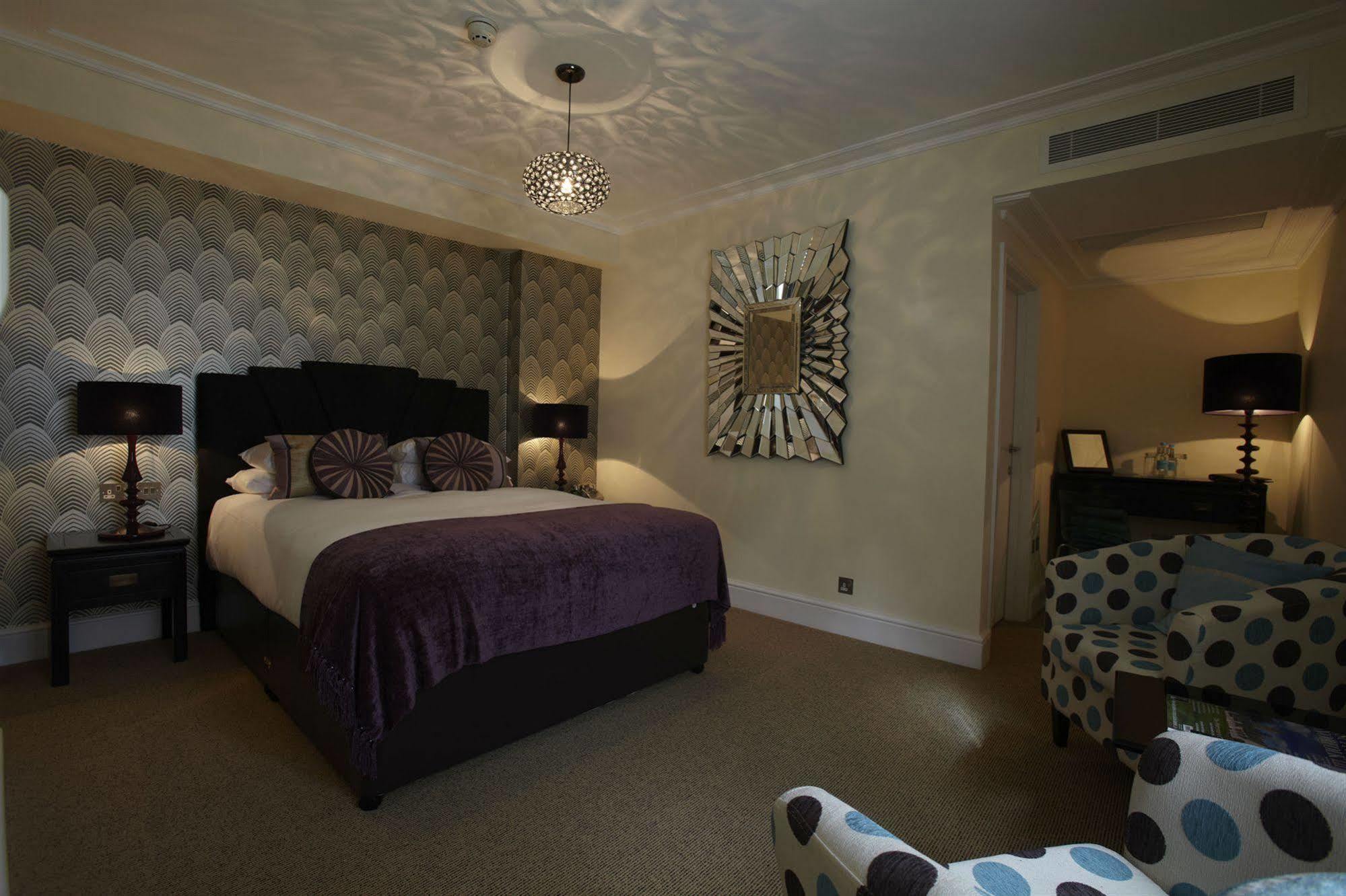 Angel Hotel Bury St. Edmunds Kültér fotó