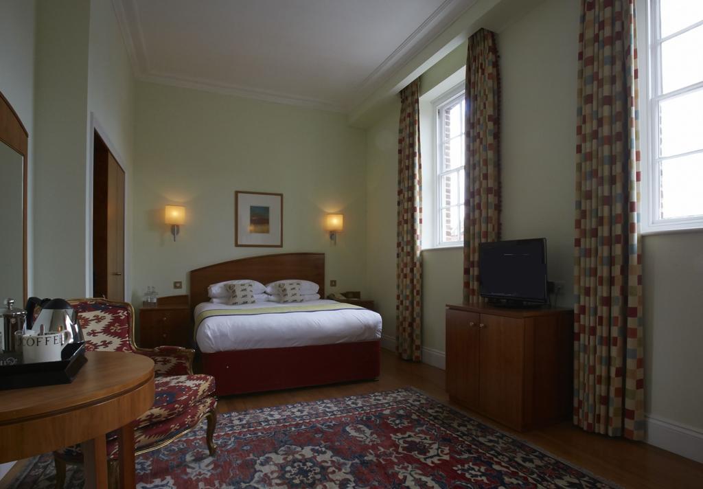 Angel Hotel Bury St. Edmunds Kültér fotó
